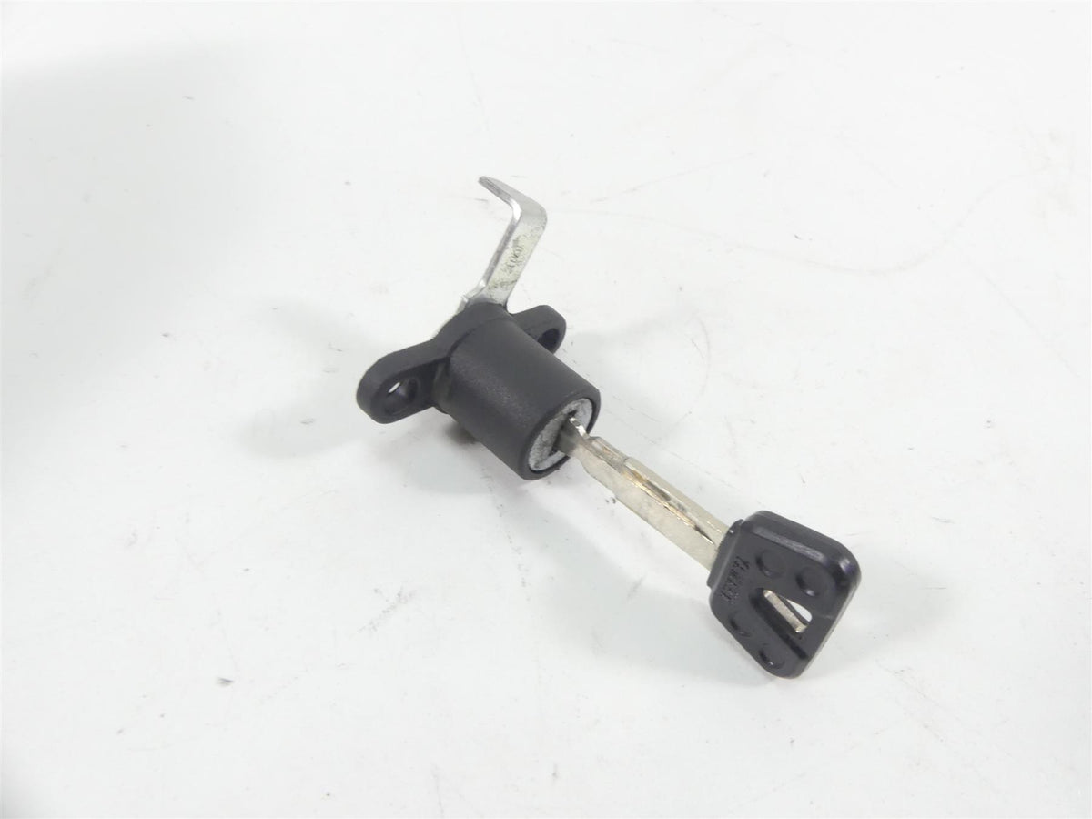 2015 Yamaha MT09 FZ09 Ignition Switch Key Seat Lock Set 1RC-82501-30-00 {{ shop.shopifyCountryName }} - Mototech271