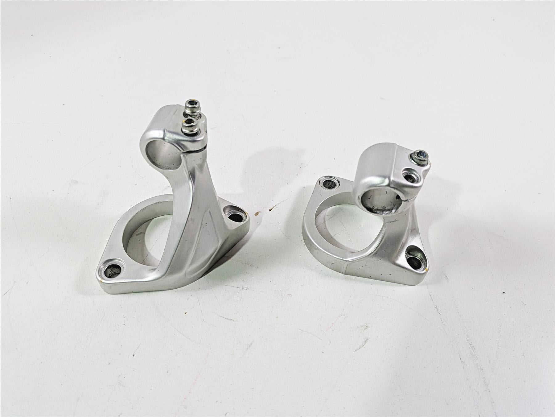 2019 Ducati Supersport 939 S Handle Bar Mounts Clamp Holder Set 36015581AA {{ shop.shopifyCountryName }} - Mototech271