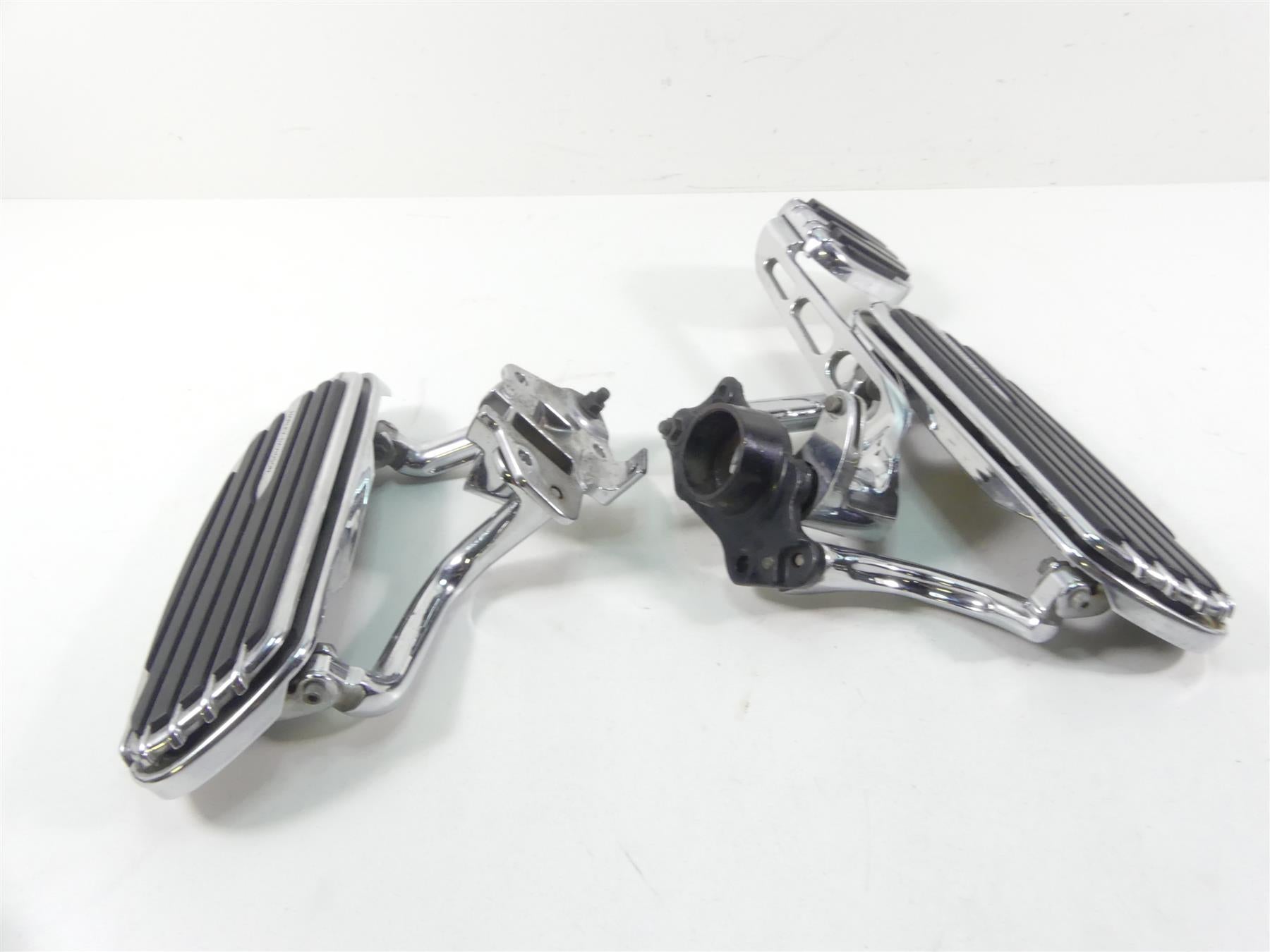 2012 Harley CVO FLHX SE3 Street Glide Front Floorboard Brake Pedal Set 42638-08 {{ shop.shopifyCountryName }} - Mototech271