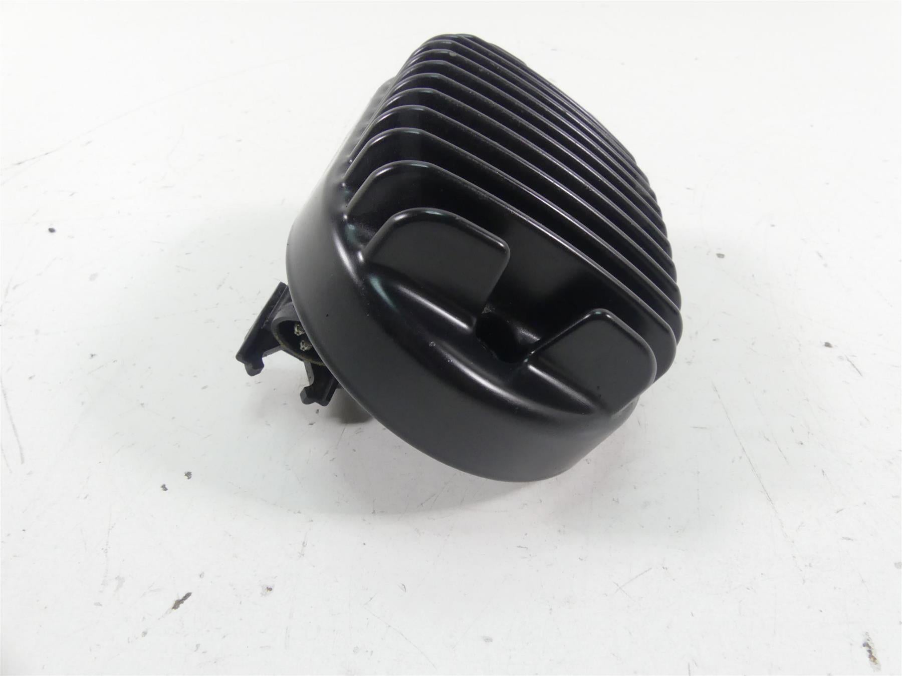 2021 Harley Softail FLSB Sport Glide Rectifier Voltage Regulator 74700031 {{ shop.shopifyCountryName }} - Mototech271