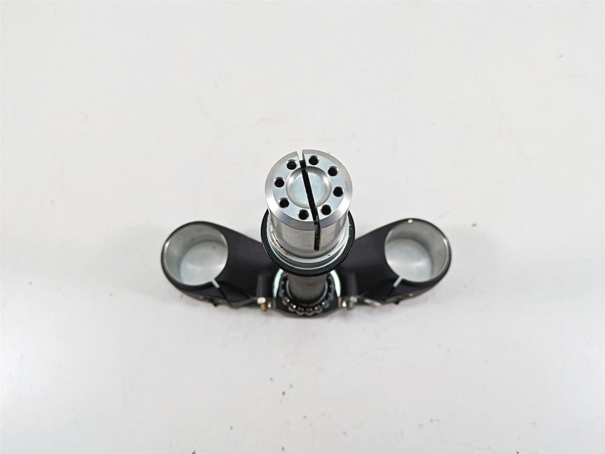 2020 Ducati Hypermotard 950 SP Lower Triple Tree Steering Clamp 34220763AA {{ shop.shopifyCountryName }} - Mototech271