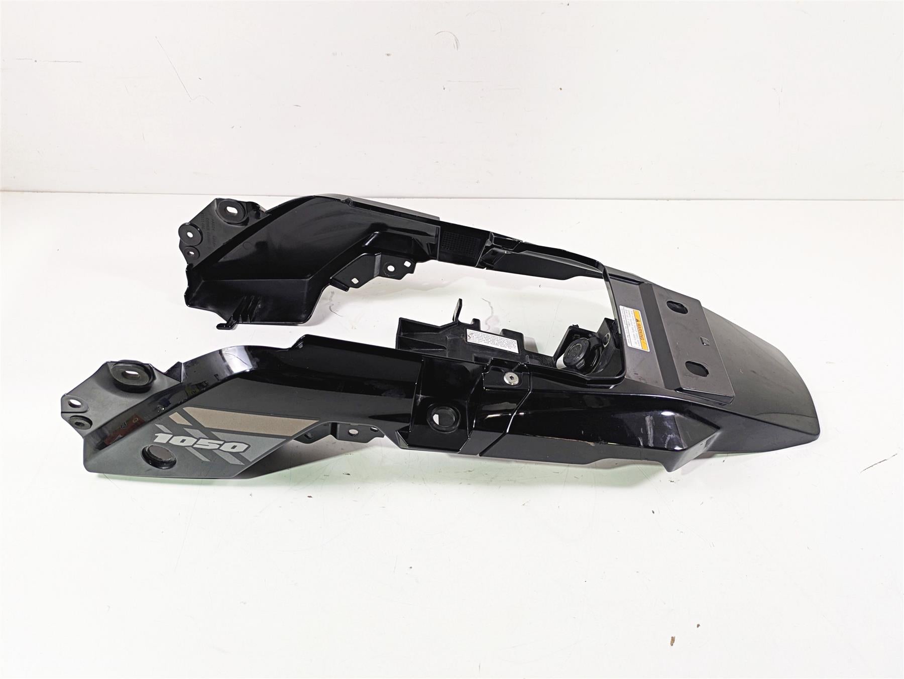 2020 Suzuki V-Strom 1050 XT Upper Tail Fender Cover 47711-06L00 {{ shop.shopifyCountryName }} - Mototech271