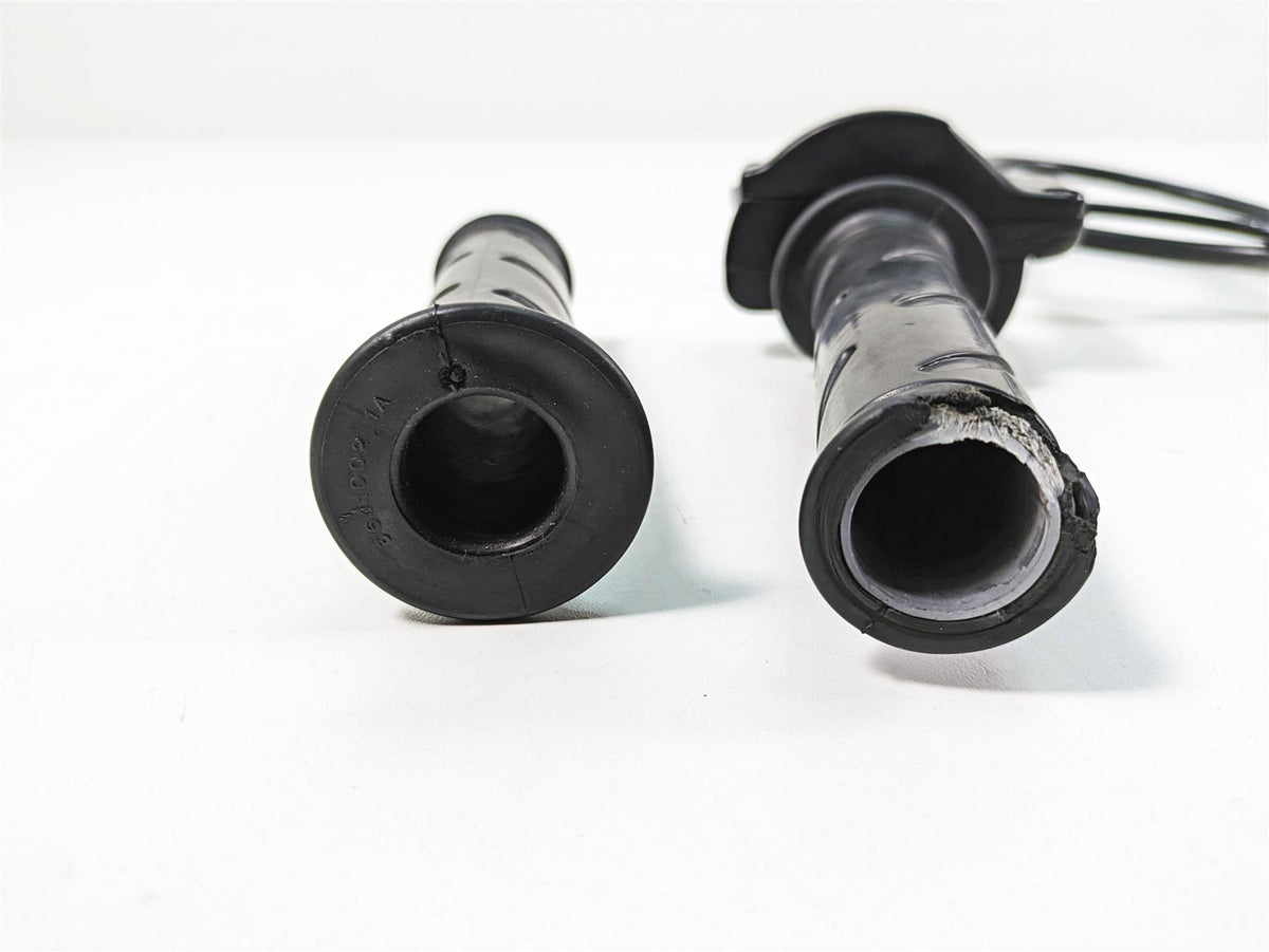 2011 Ducati Hypermotard 1100 Evo SP Throttle Control & Both Grips 65420032A {{ shop.shopifyCountryName }} - Mototech271