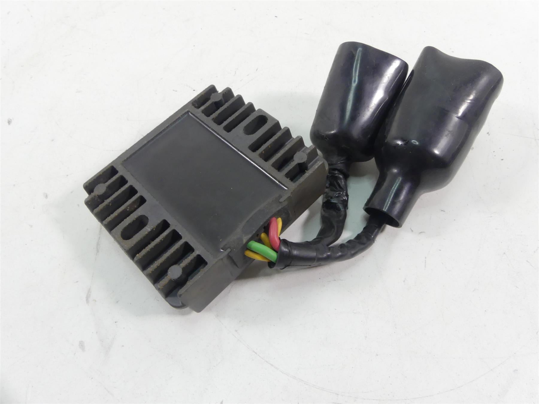 2005 Honda CBR1000RR SC57 Rectifier Voltage Regulator 31600-MEL-013 SH678FB {{ shop.shopifyCountryName }} - Mototech271