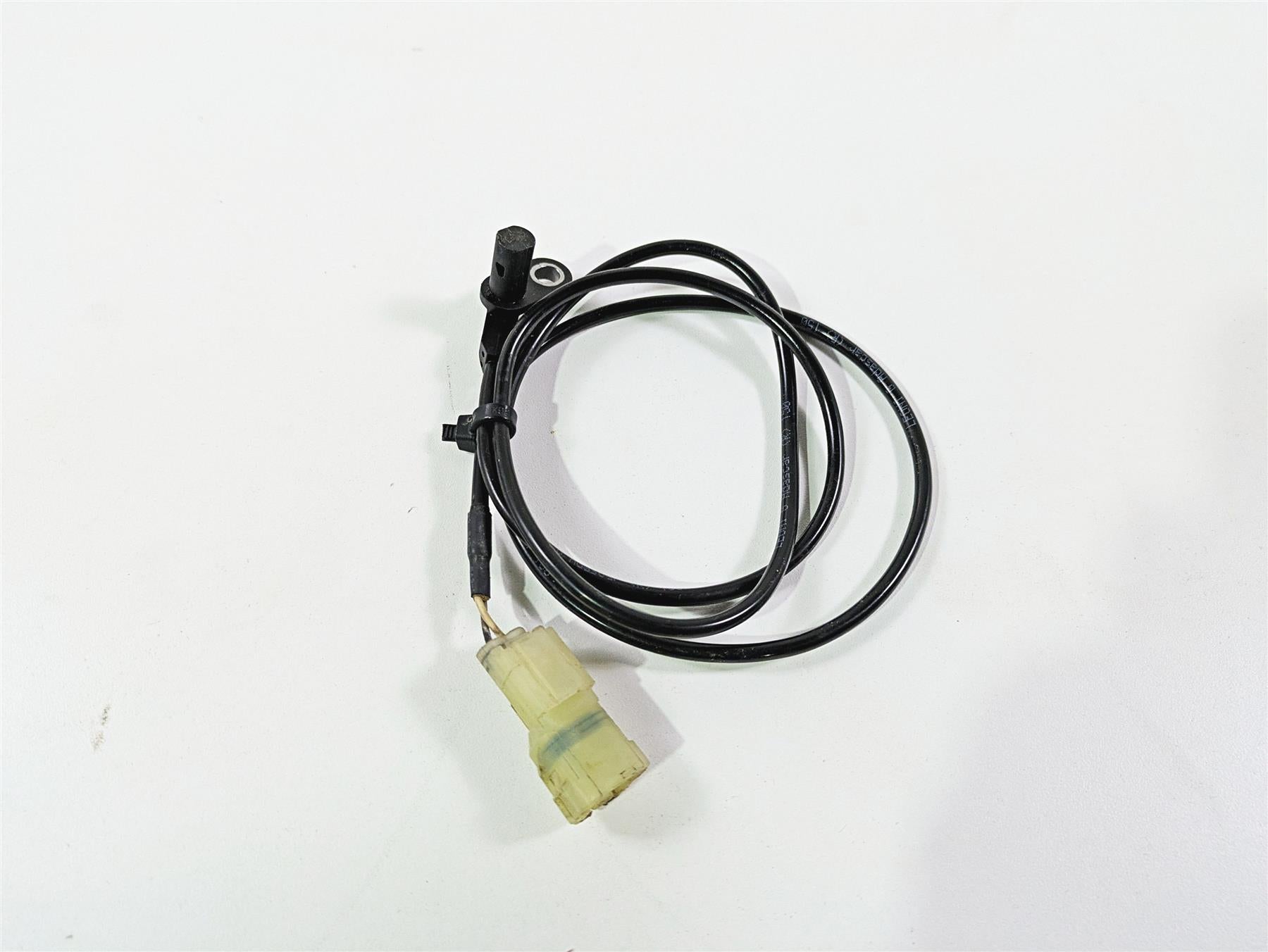 2024 Triumph Tiger 900 GT Rear Abs Brake Wheel Speed Sensor T2029935 {{ shop.shopifyCountryName }} - Mototech271