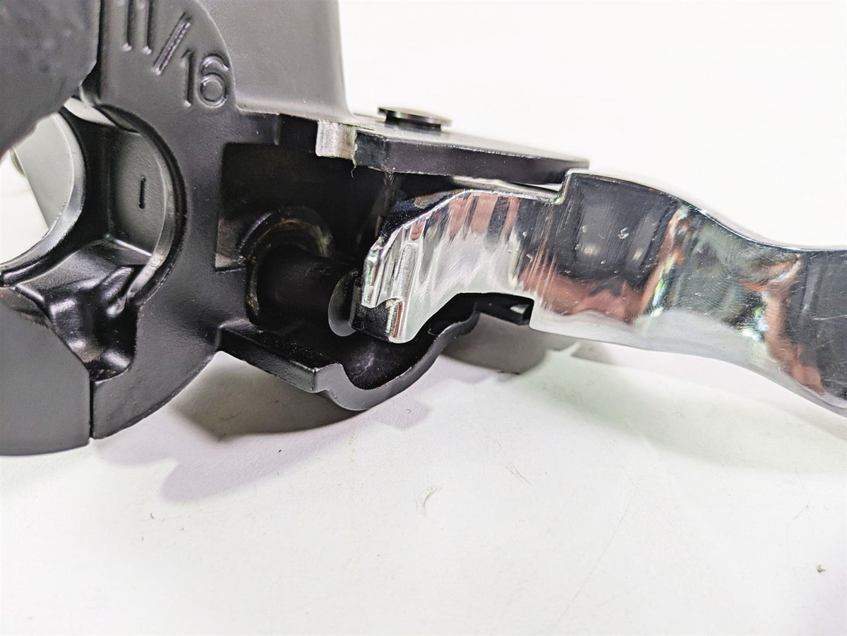 2015 Harley FXDF Dyna Fat Bob Front Brake Master Cylinder 11/16" 45170-08F {{ shop.shopifyCountryName }} - Mototech271