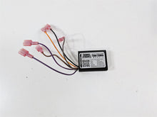 Load image into Gallery viewer, 1993 Harley Touring FLHTCU Electra Glide Signal Dynamics Turn Signal Module 1501
