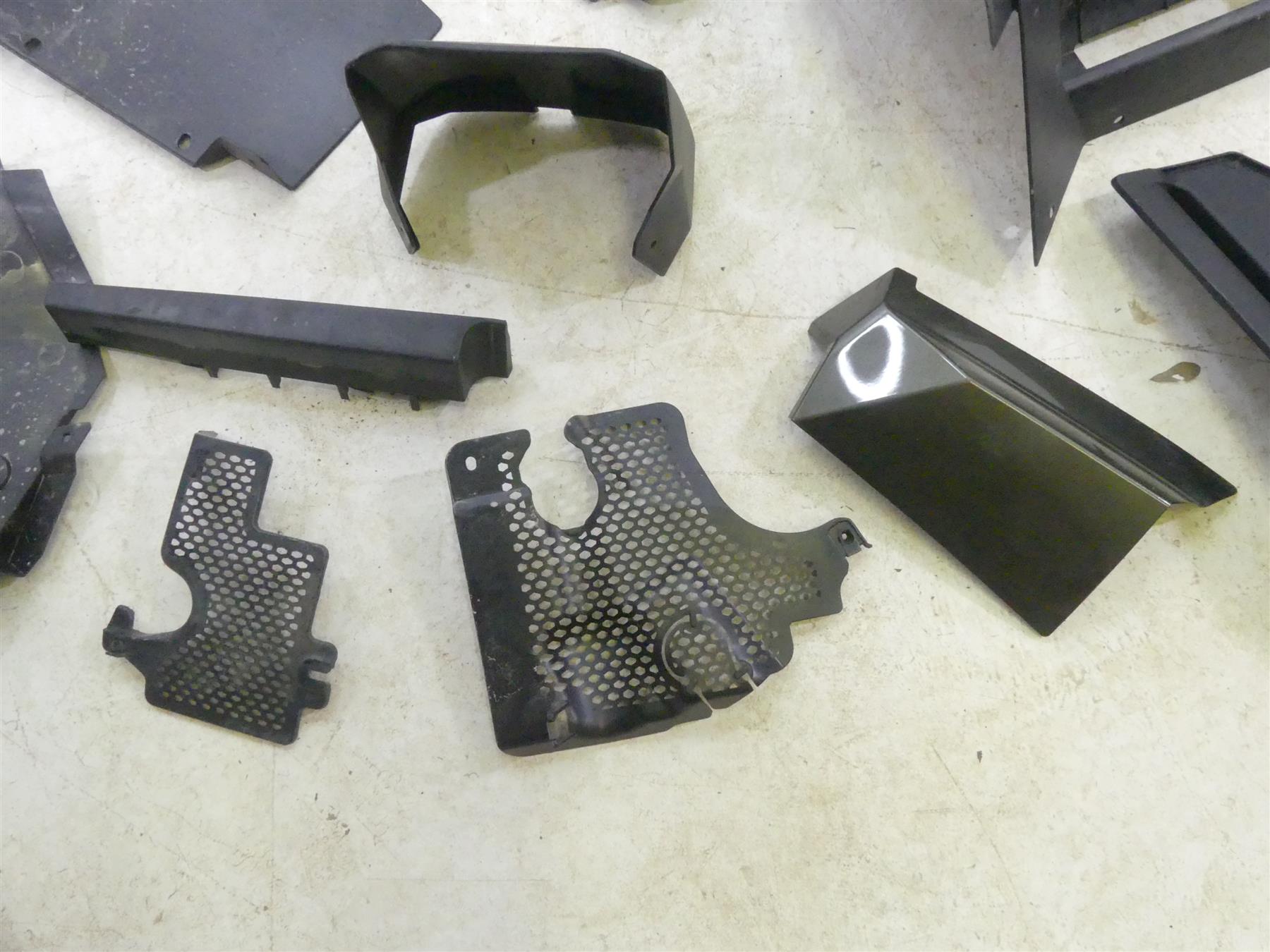 2020 Can-Am Commander 1000R XT Interior Fairing Plastic Cover Set {{ shop.shopifyCountryName }} - Mototech271