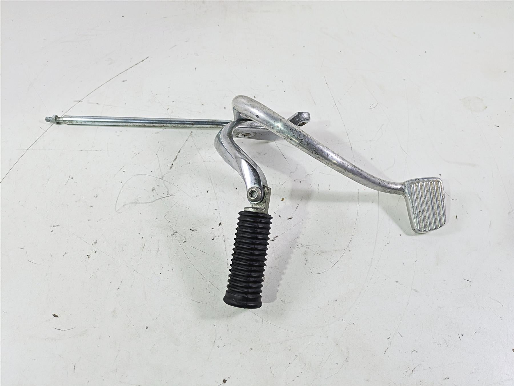 2015 Harley FXDL Dyna Low Rider Right Rider Footpeg Brake Pedal 50666-07 {{ shop.shopifyCountryName }} - Mototech271