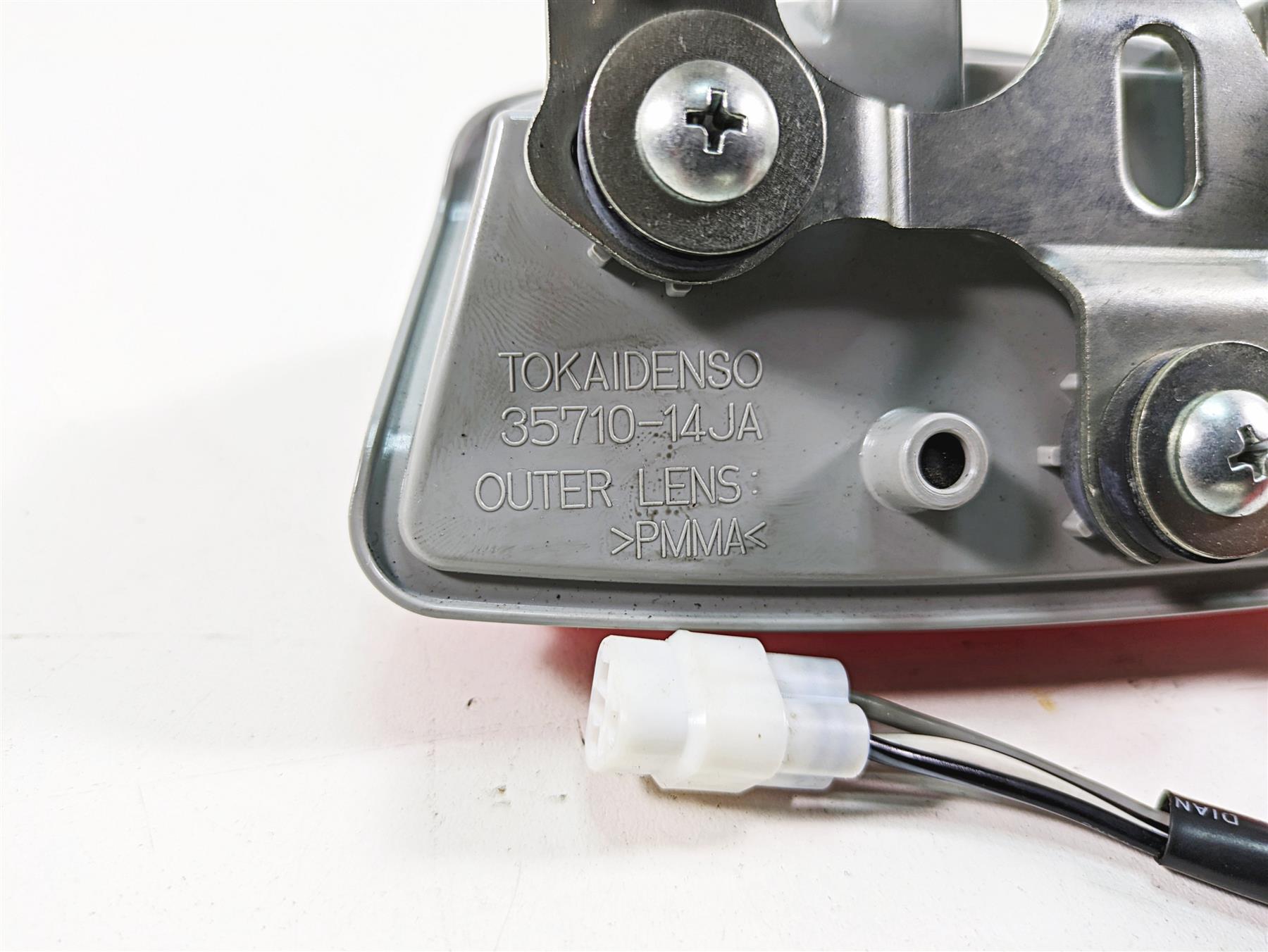 2022 Suzuki GSXR 750 Taillight Tail Light Stop Brake 35710-14JA1 {{ shop.shopifyCountryName }} - Mototech271