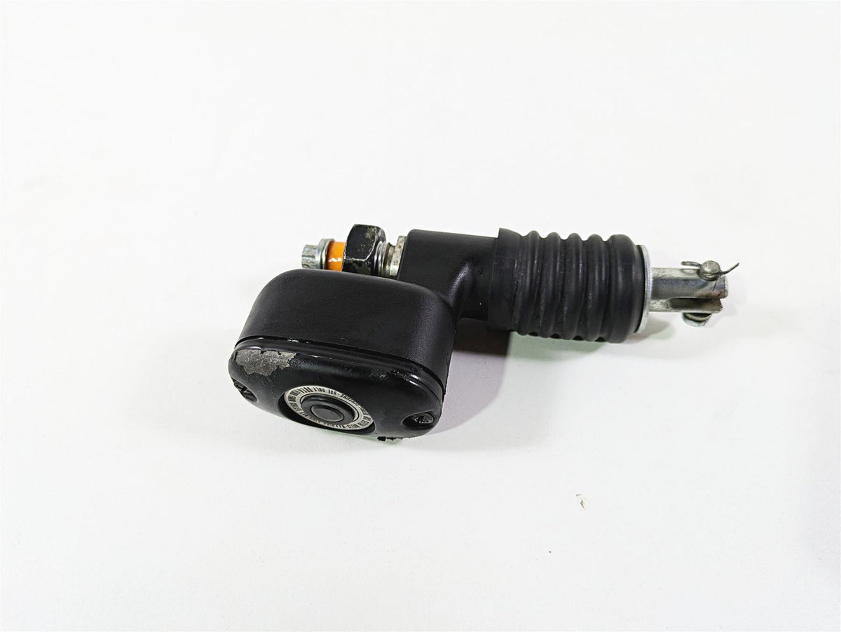 2009 Harley FLSTSB Cross Bones Rear Brake Master Cylinder 41767-05E {{ shop.shopifyCountryName }} - Mototech271