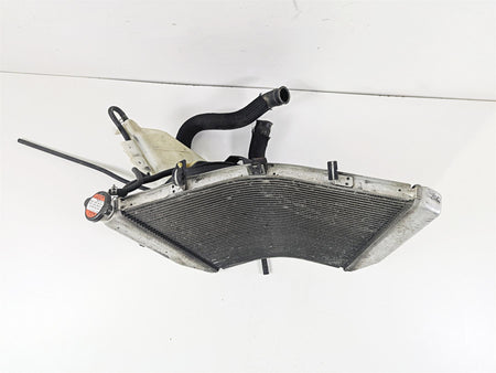 2006 Suzuki GSXR1000 K6 Radiator Fan Hoses Reservoir 17710-41G00 {{ shop.shopifyCountryName }} - Mototech271