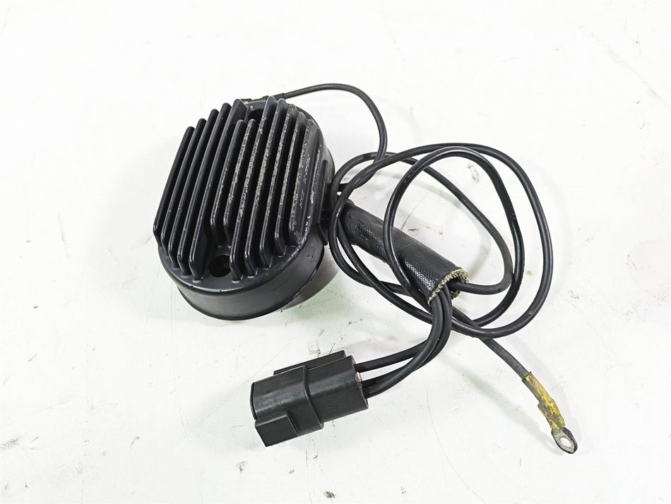 2004 Harley FLSTCI Softail Heritage Rectifier Voltage Regulator 74540-01 {{ shop.shopifyCountryName }} - Mototech271