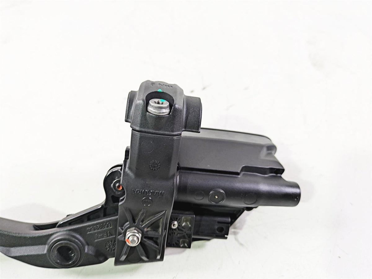 2016 BMW R1200RS K54 Magura Clutch Master Cylinder 32728524919 {{ shop.shopifyCountryName }} - Mototech271