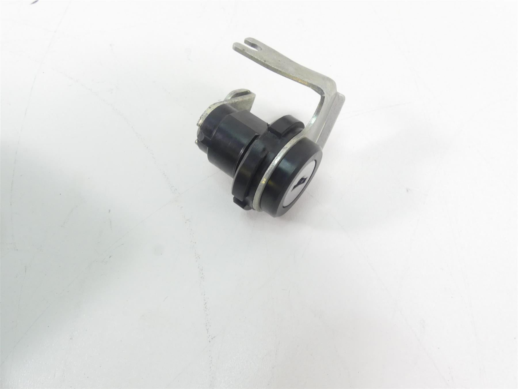 2014 Ducati Hypermotard 821 SP Speedometer Ignition Switch Key Set -7K 40610953E {{ shop.shopifyCountryName }} - Mototech271
