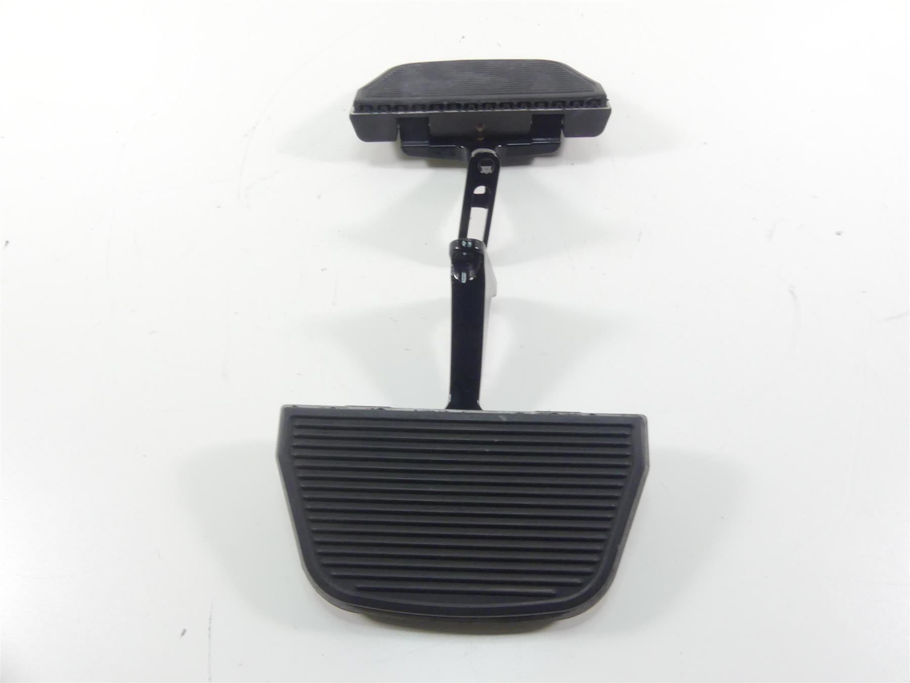 2016 Harley Touring FLHR Road King Rear Passenger Floor Board Set 52719-10 {{ shop.shopifyCountryName }} - Mototech271