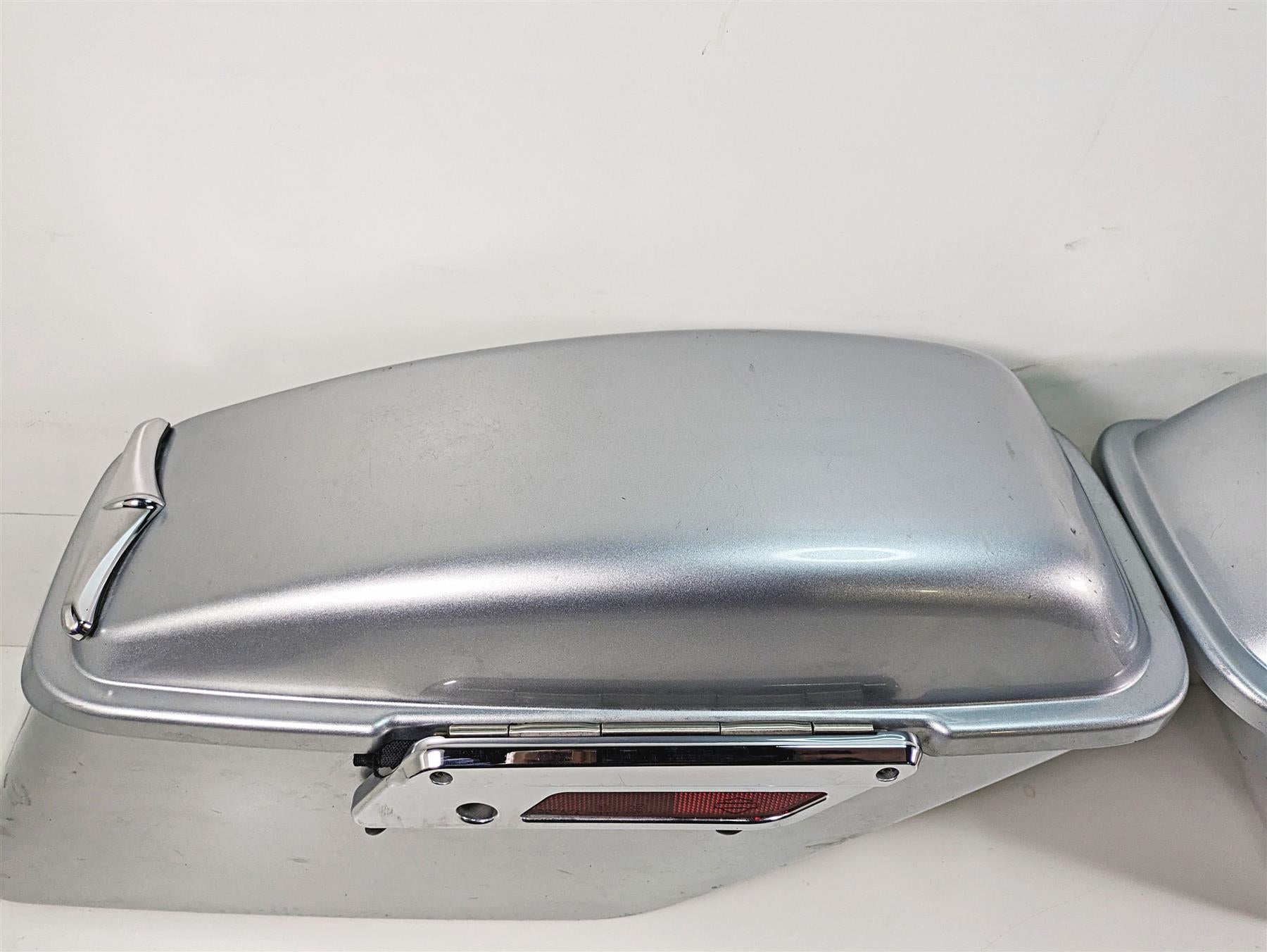 2012 Harley FLD Dyna Switchback Saddlebag Set Brilliant Silver