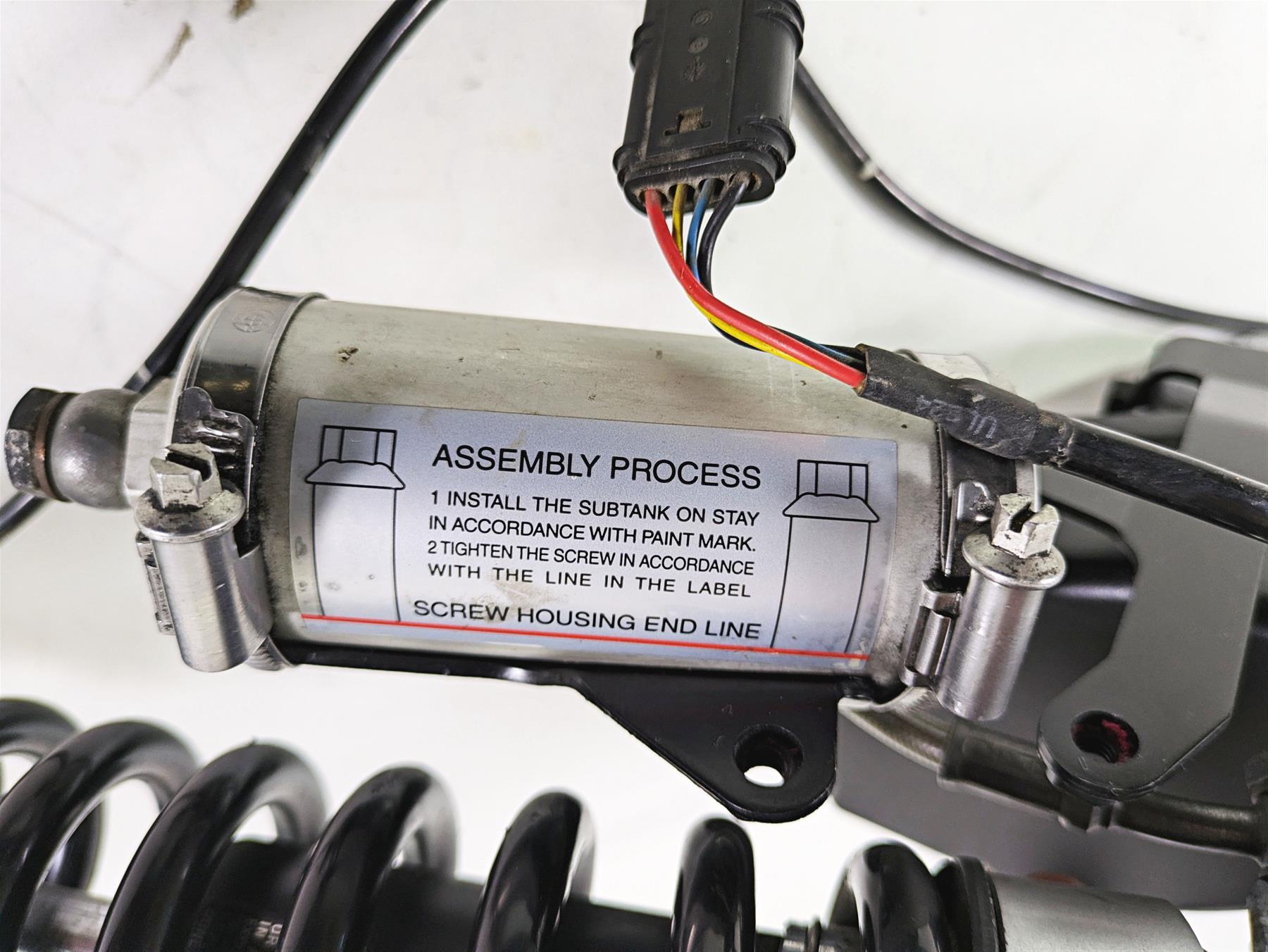 2009 BMW R1200GS K255 Adv Straight Esa Front Shock Suspension Damper 31427728210 {{ shop.shopifyCountryName }} - Mototech271