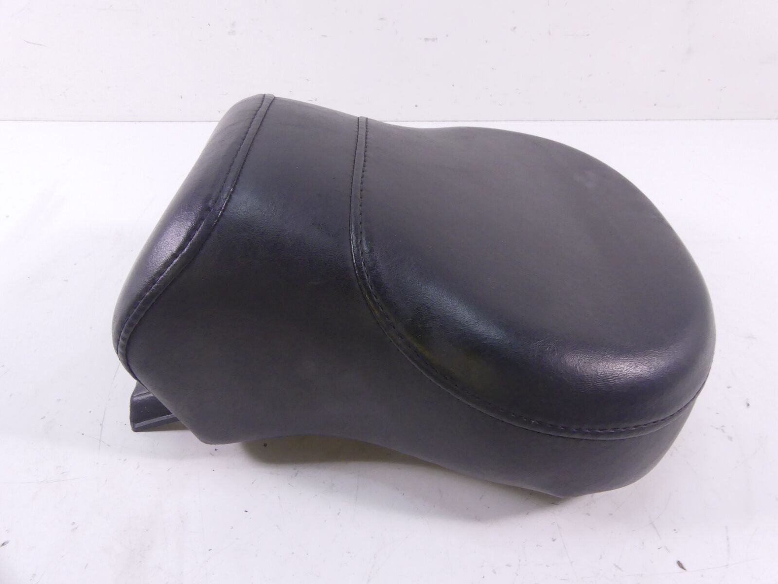 2002 Harley FLSTCI Softail Heritage Rear Passenger Pillion Saddle Seat 52507-00 {{ shop.shopifyCountryName }} - Mototech271
