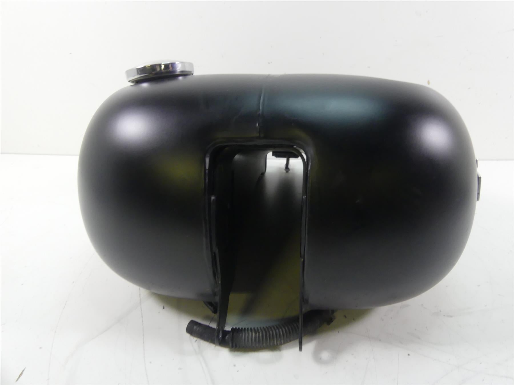 2017 Harley FLS Softail Slim Nice Fuel Gas Petrol Tank Reservoir 61625-11 {{ shop.shopifyCountryName }} - Mototech271