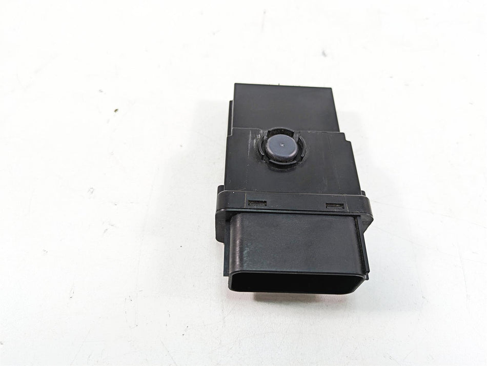 2016 BMW R1200R K53 Basic General Control Module Light Ecu 61358546488 {{ shop.shopifyCountryName }} - Mototech271