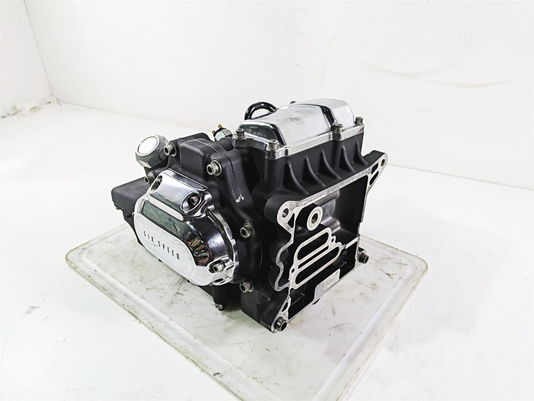 2010 Harley Touring FLHX Street Glide Transmission Gear Box 6 Speed 33166-10A {{ shop.shopifyCountryName }} - Mototech271
