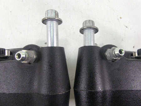 2015 Harley FXDF Dyna Fat Bob Front Brake Caliper + Line Set 41300001 41300002 {{ shop.shopifyCountryName }} - Mototech271