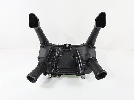 2023 BMW R1250RT RTP K52 Air Cleaner Breather Filter & Tubes 13718567190 {{ shop.shopifyCountryName }} - Mototech271