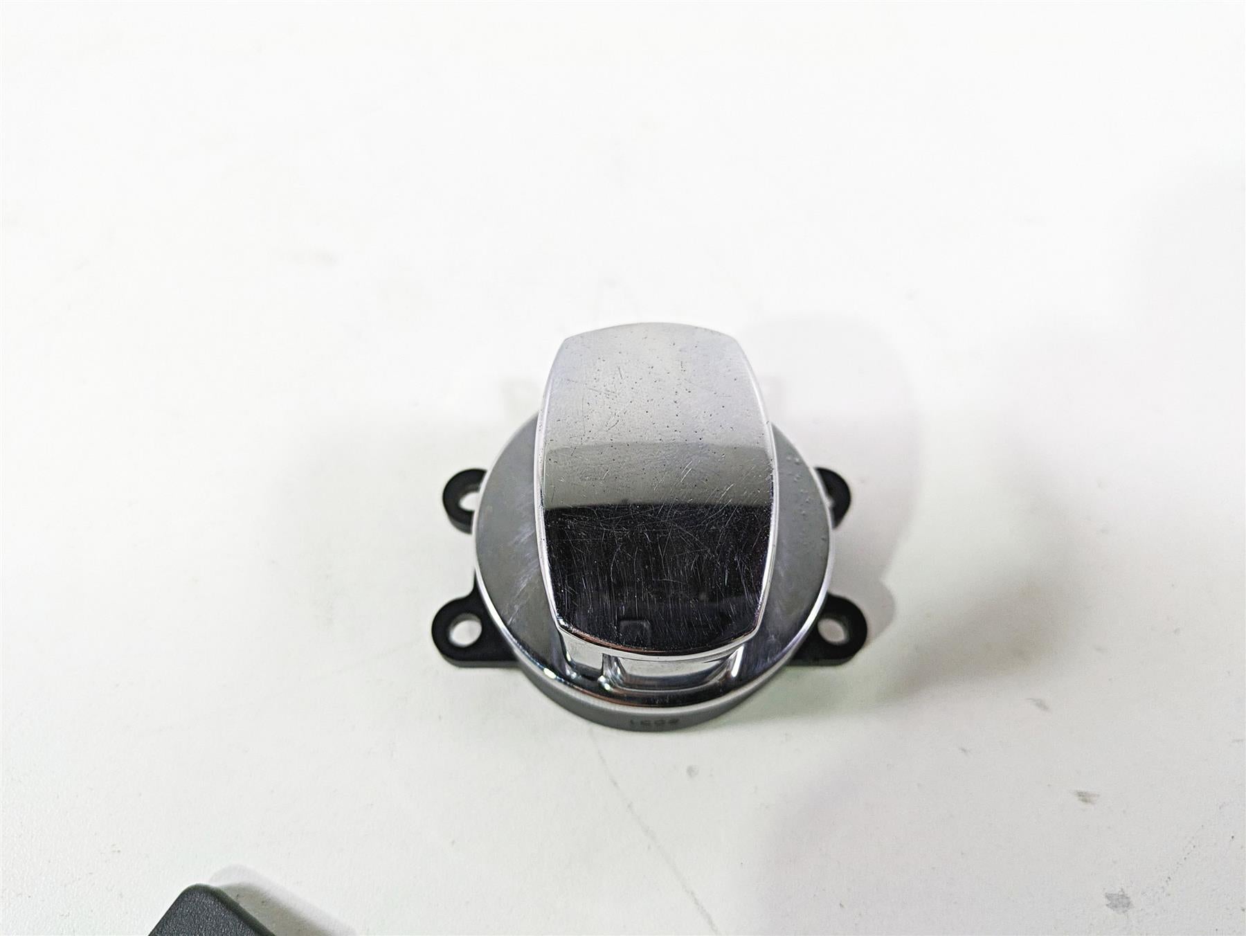 2008 Harley FLSTC Softail Heritage Ignition Switch Key Lock Set 71450-04 {{ shop.shopifyCountryName }} - Mototech271