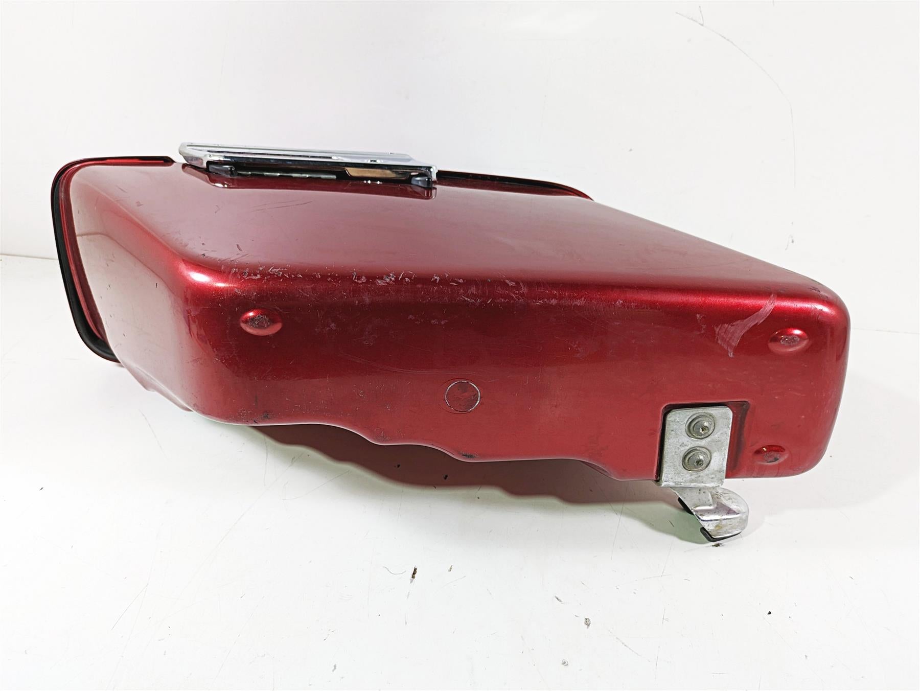 2012 Harley FLD Dyna Switchback Left Saddlebag Saddle Bag Red 90200019BDK {{ shop.shopifyCountryName }} - Mototech271