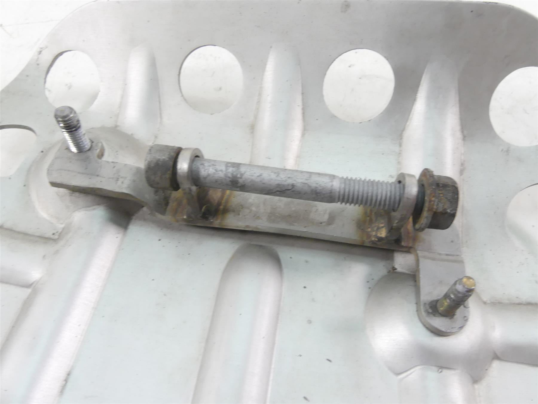 2008 BMW R1200GS K25 Skid Plate Lower Engine Guard 11117717743 {{ shop.shopifyCountryName }} - Mototech271