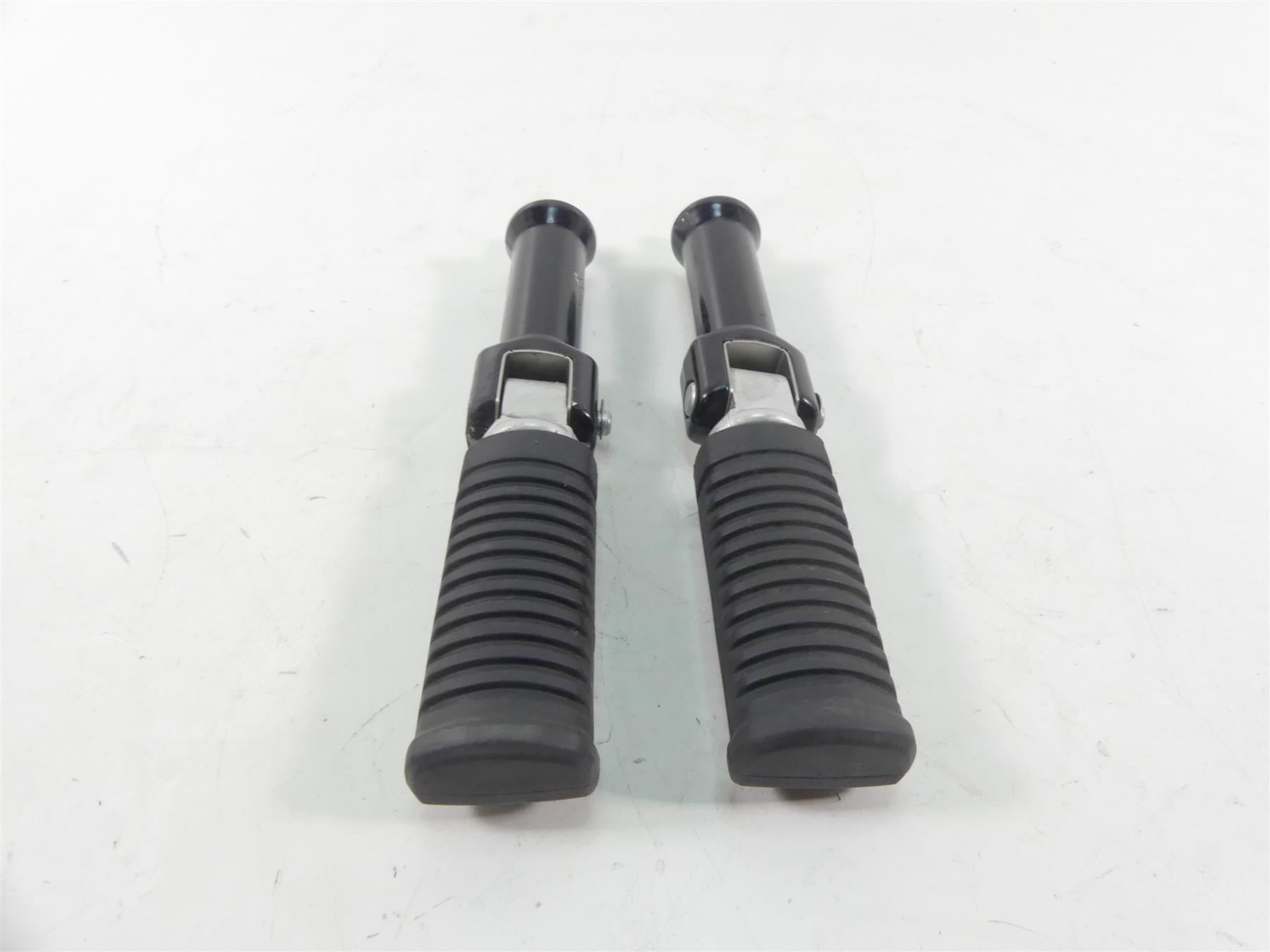 2018 Harley FLHC Softail Heritage Rear Passenger Pillion Footpeg Set 50500744 {{ shop.shopifyCountryName }} - Mototech271