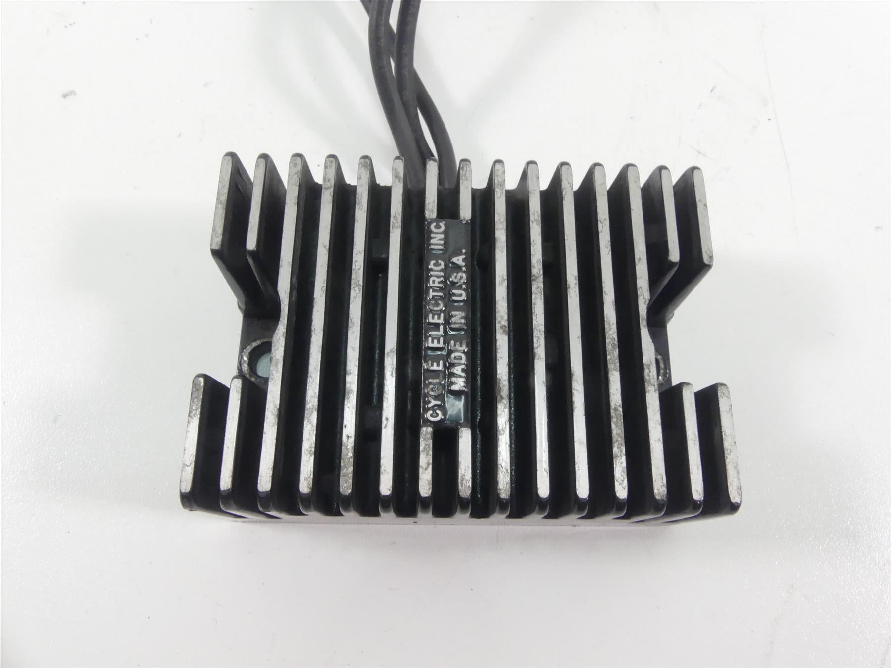 1995 Harley Touring FLHTCU Electra Glide Rectifier Voltage Regulator 74519-88B {{ shop.shopifyCountryName }} - Mototech271