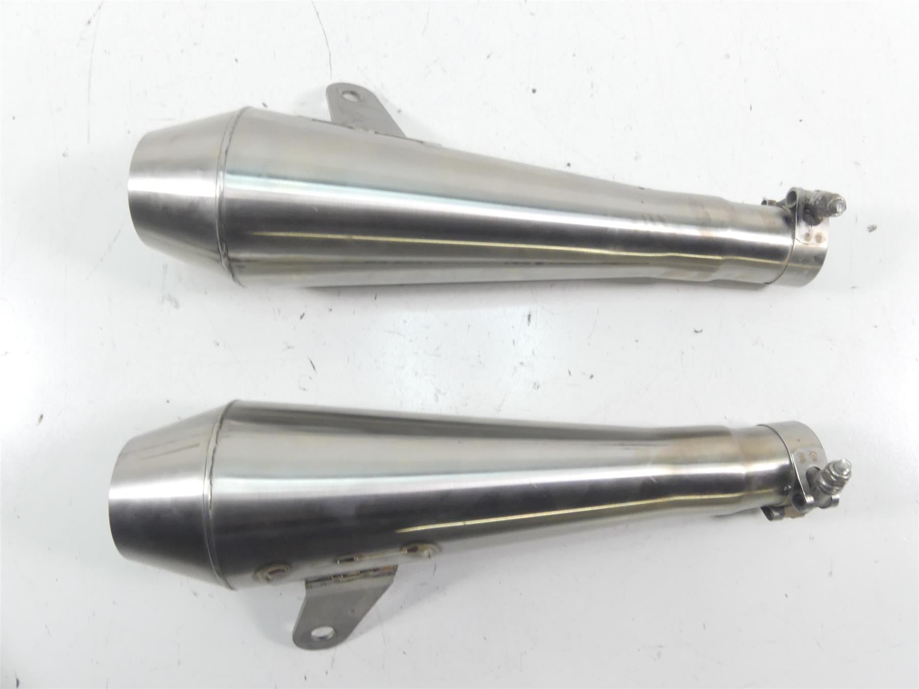 2017 Triumph Thruxton 1200 R Cone Shorty Muffler Exhaust Set MC-CN-TPW-BSH | Mototech271