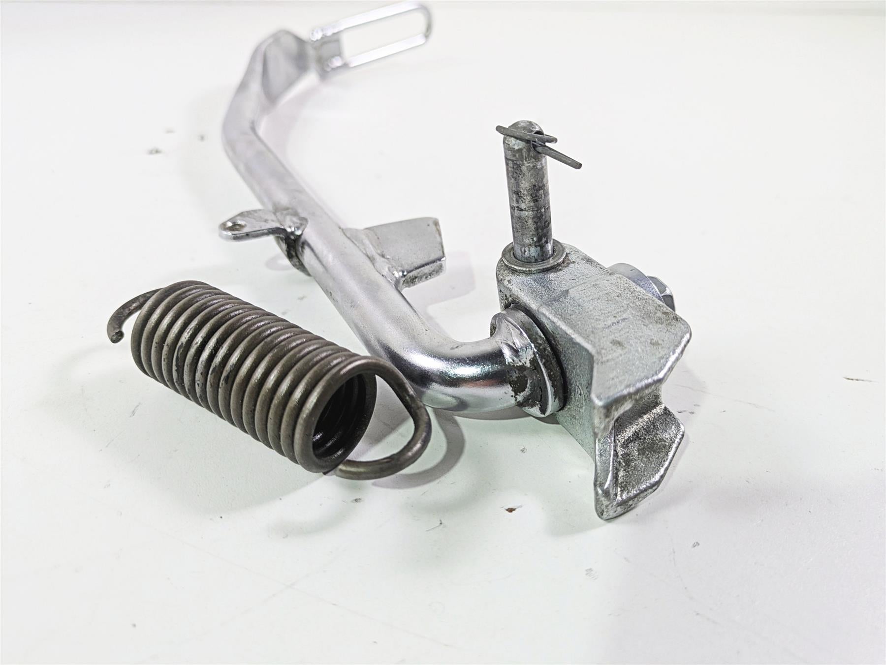 2016 Harley FXDF Dyna Fat Bob Side Kickstand Kick Jiffy Stand 49704-90H {{ shop.shopifyCountryName }} - Mototech271