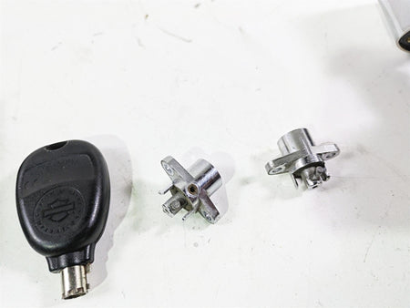 2011 Harley Touring FLHTCUSE CVO E-Glide Ignition Switch Power Lock 76611-10 {{ shop.shopifyCountryName }} - Mototech271