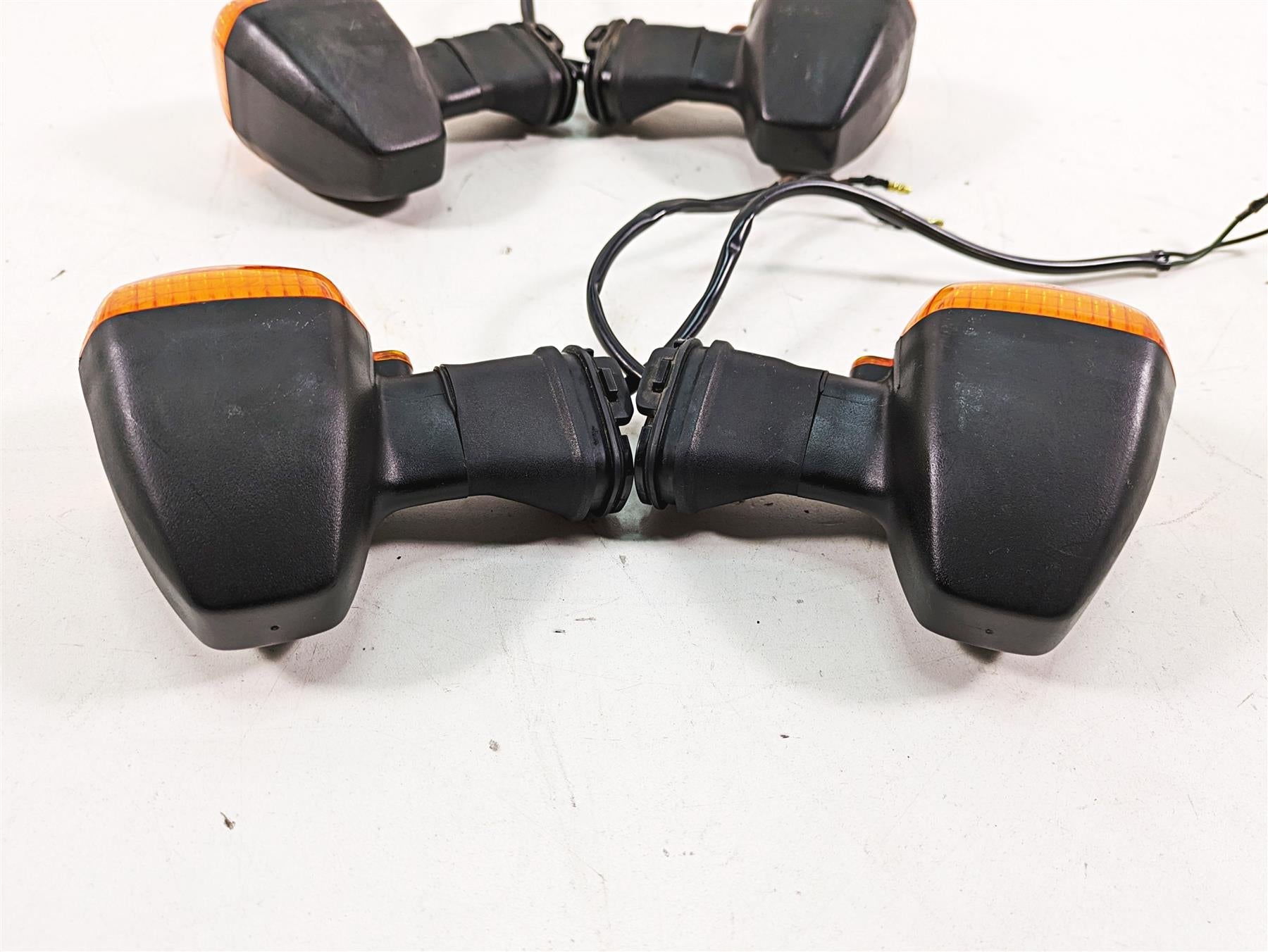 2002 Yamaha FZ1 FZS1000 Fazer Front Rear Blinker Turn Signal Set 5LV-83310-00-00 {{ shop.shopifyCountryName }} - Mototech271