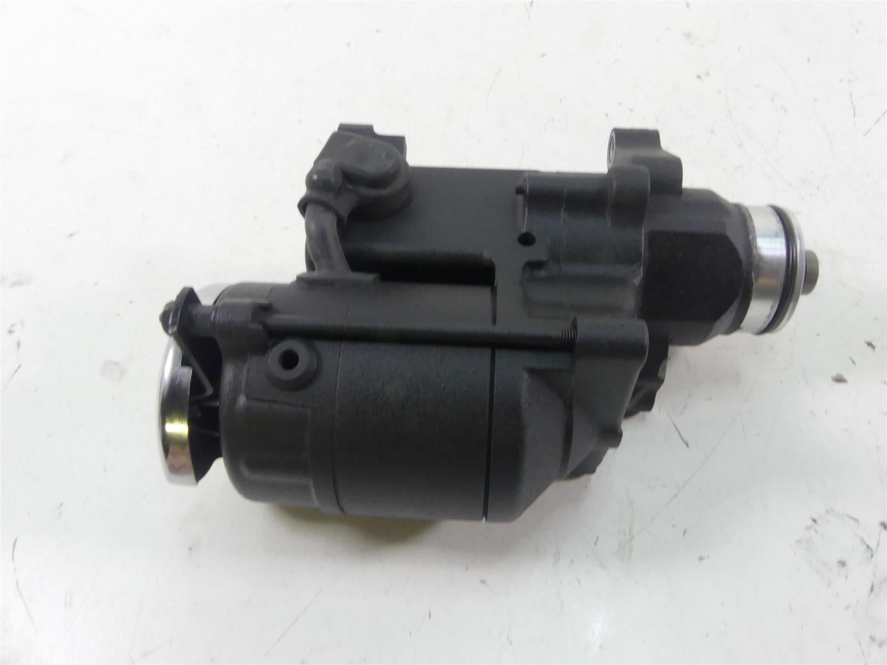 2013 Harley Touring FLHX Street Glide Engine Starter Motor + Cover 31618-06A {{ shop.shopifyCountryName }} - Mototech271