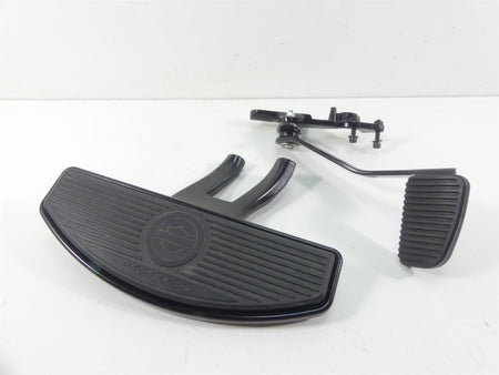 2019 Harley FLHC Softail Heritage Front Right Floorboard Brake Ped Set 50500630 {{ shop.shopifyCountryName }} - Mototech271
