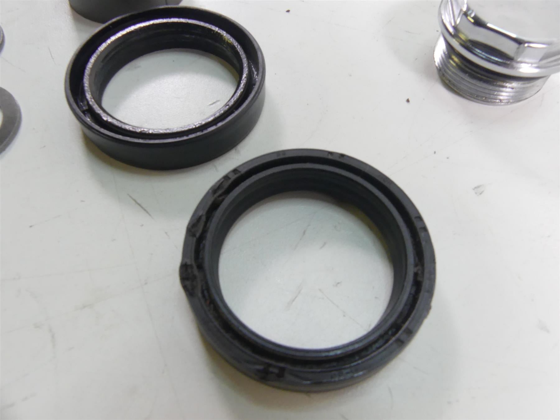 2015 Harley FLD Dyna Switchback Left Right Front Fork Internals Set 45500060 {{ shop.shopifyCountryName }} - Mototech271