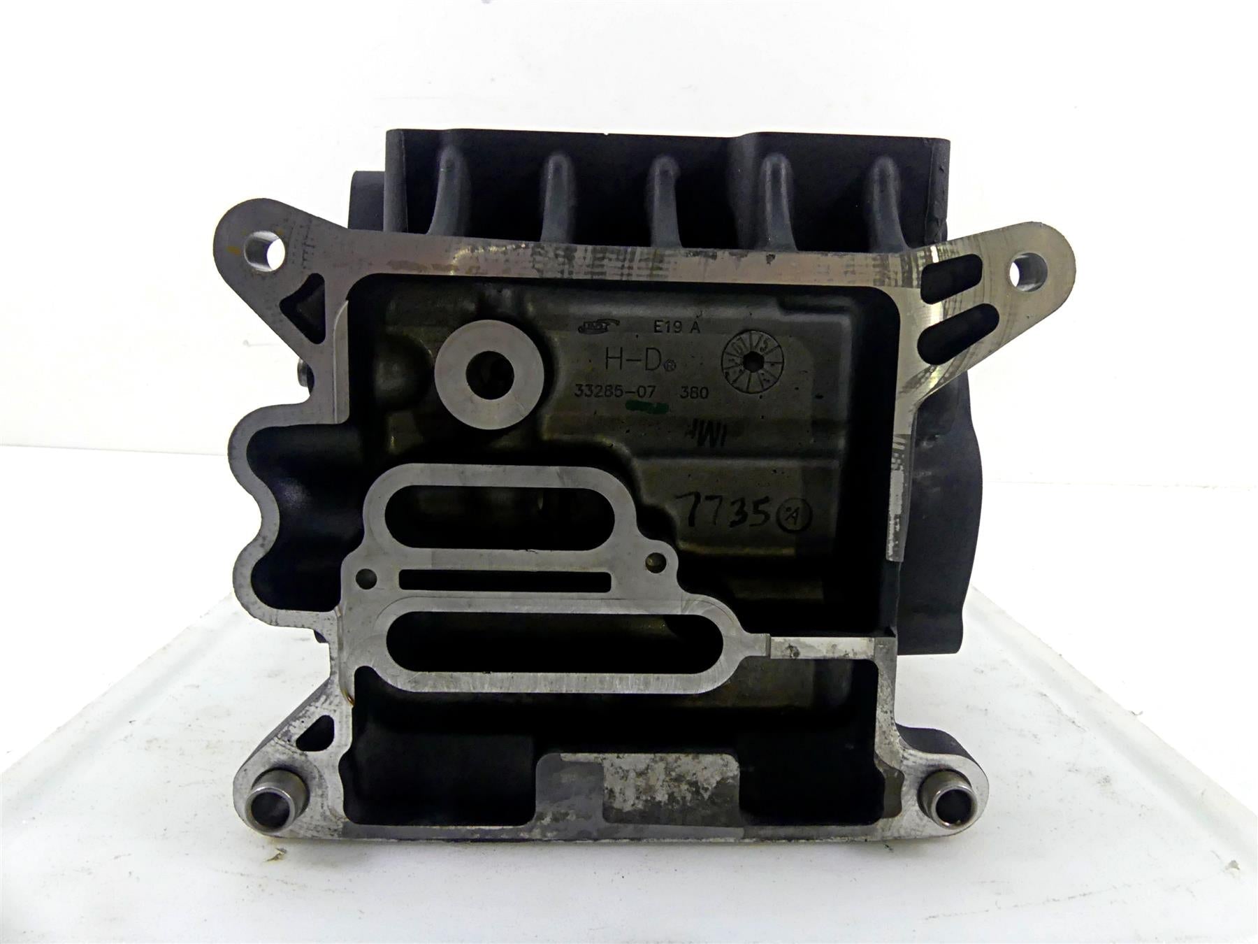 2007 Harley Touring FLHRSE CVO Road King Transmission 6 sp Housing Case 33162-07 {{ shop.shopifyCountryName }} - Mototech271