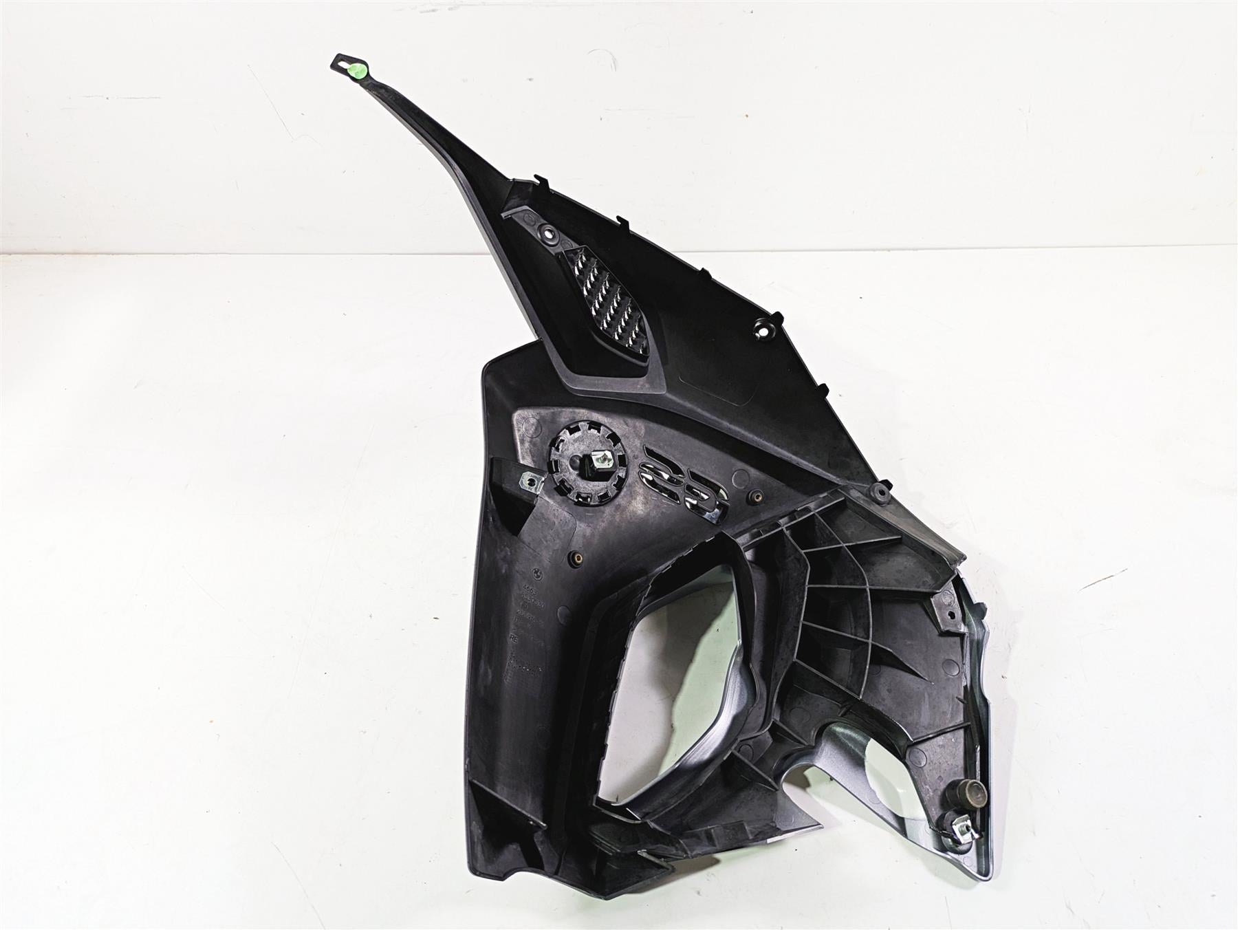2017 BMW F800GS Adv K75 Right Main Tank Fairing Cover 46638530530 {{ shop.shopifyCountryName }} - Mototech271