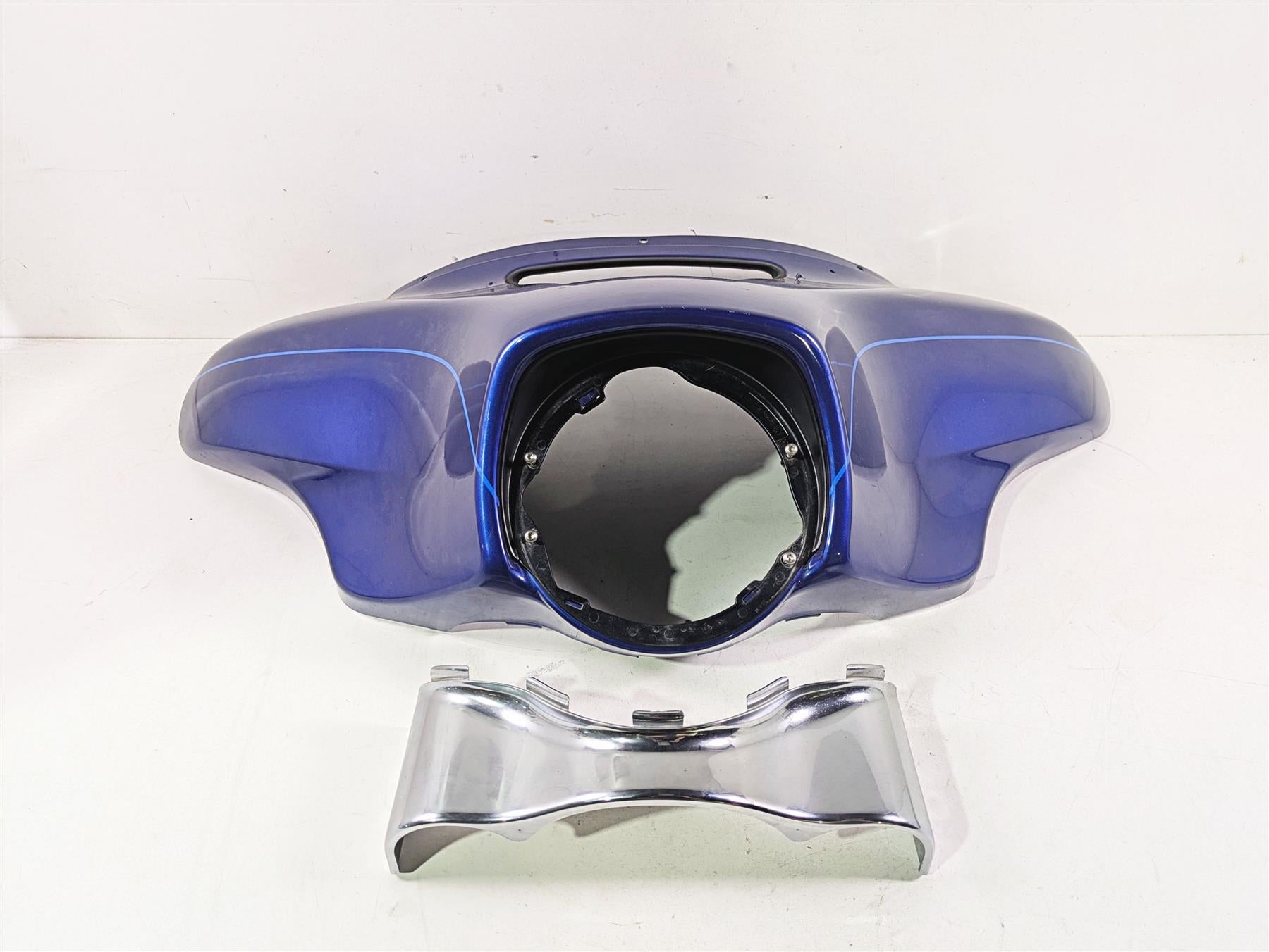 2015 Harley Touring FLHTKL Electra Glide Front Outer Nose Fairing Cover 57000383 {{ shop.shopifyCountryName }} - Mototech271