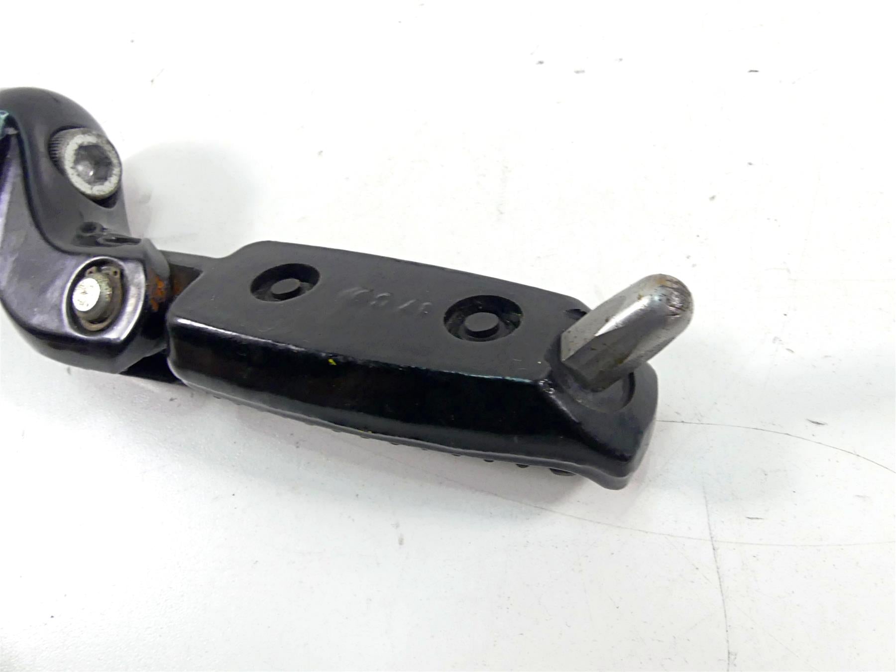 2015 Harley VRSCF Muscle V-Rod Left Front Footpeg & Shifter Parts 54046-12 {{ shop.shopifyCountryName }} - Mototech271