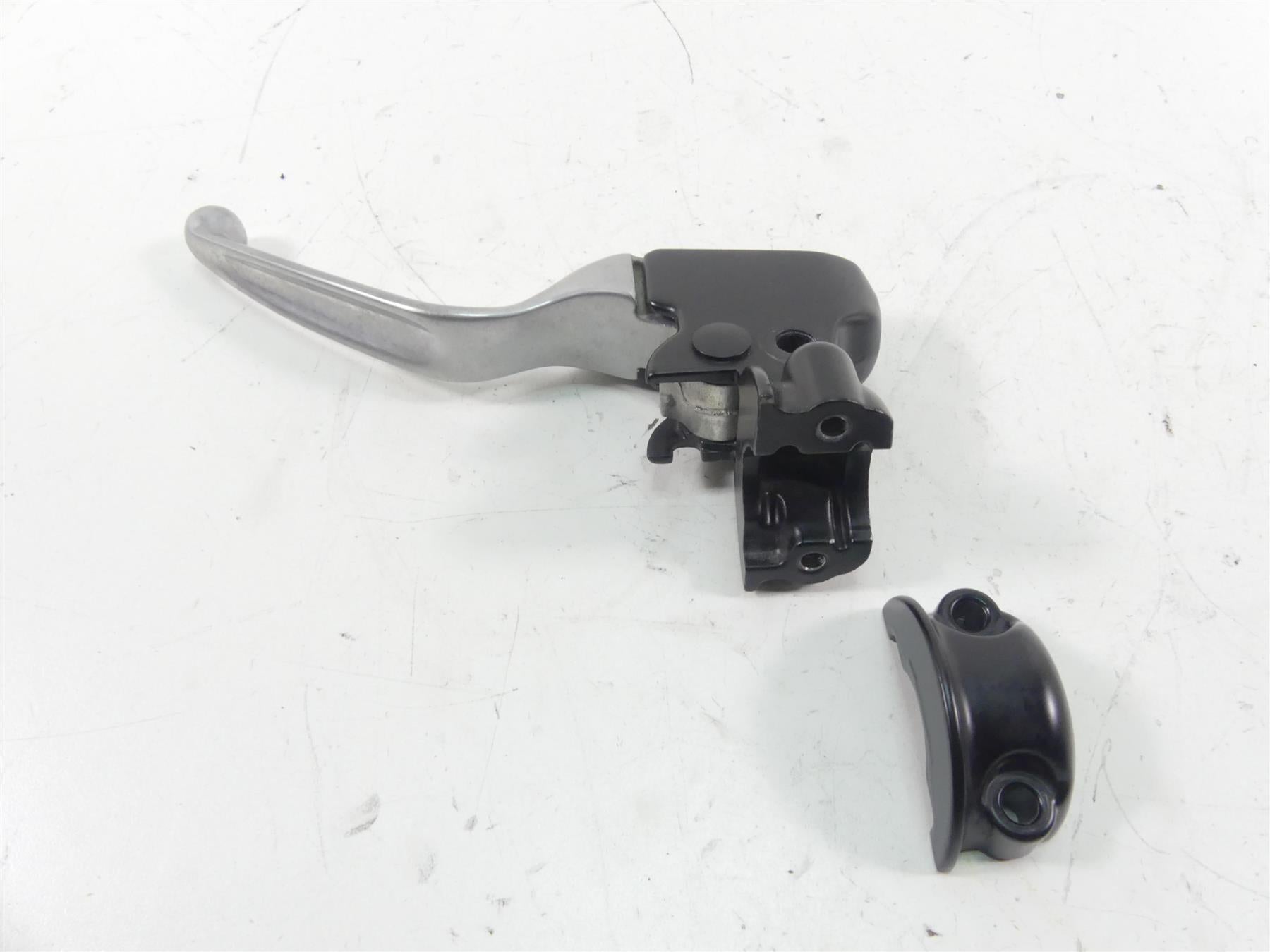 2012 Harley Touring FLHTK Electra Glide Clutch Perch & Lever 38700-08A {{ shop.shopifyCountryName }} - Mototech271
