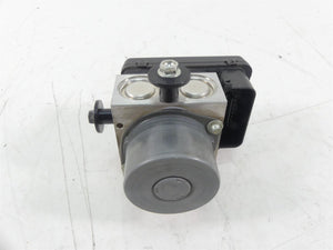 2015 Ducati Diavel Carbon Red Abs Brake Pump Pressure Module 54240481A | Mototech271