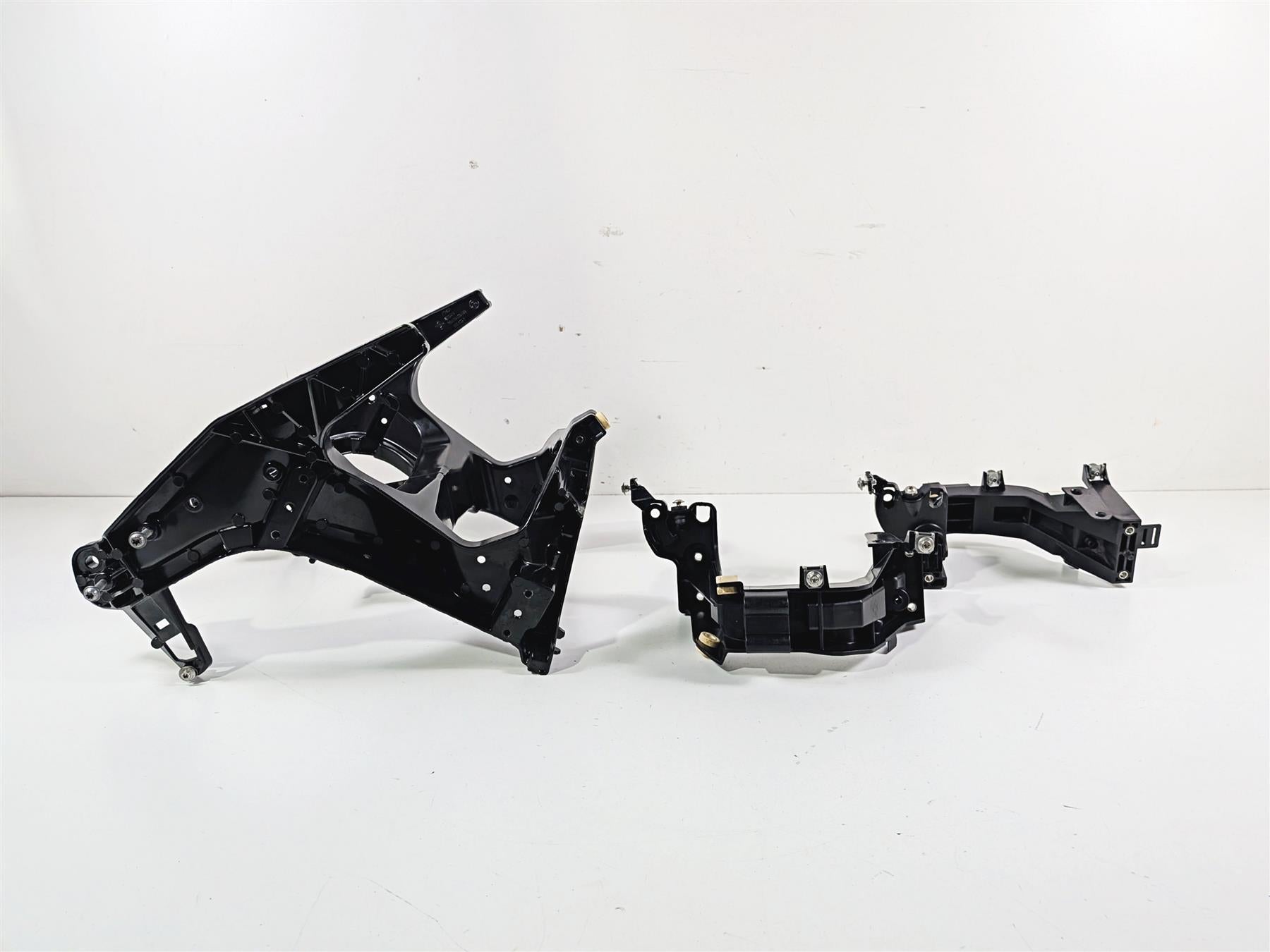 2016 BMW R1200RT RT RTW K52 Front Fairing Stay Mount Set 46638529329 46638529330 {{ shop.shopifyCountryName }} - Mototech271