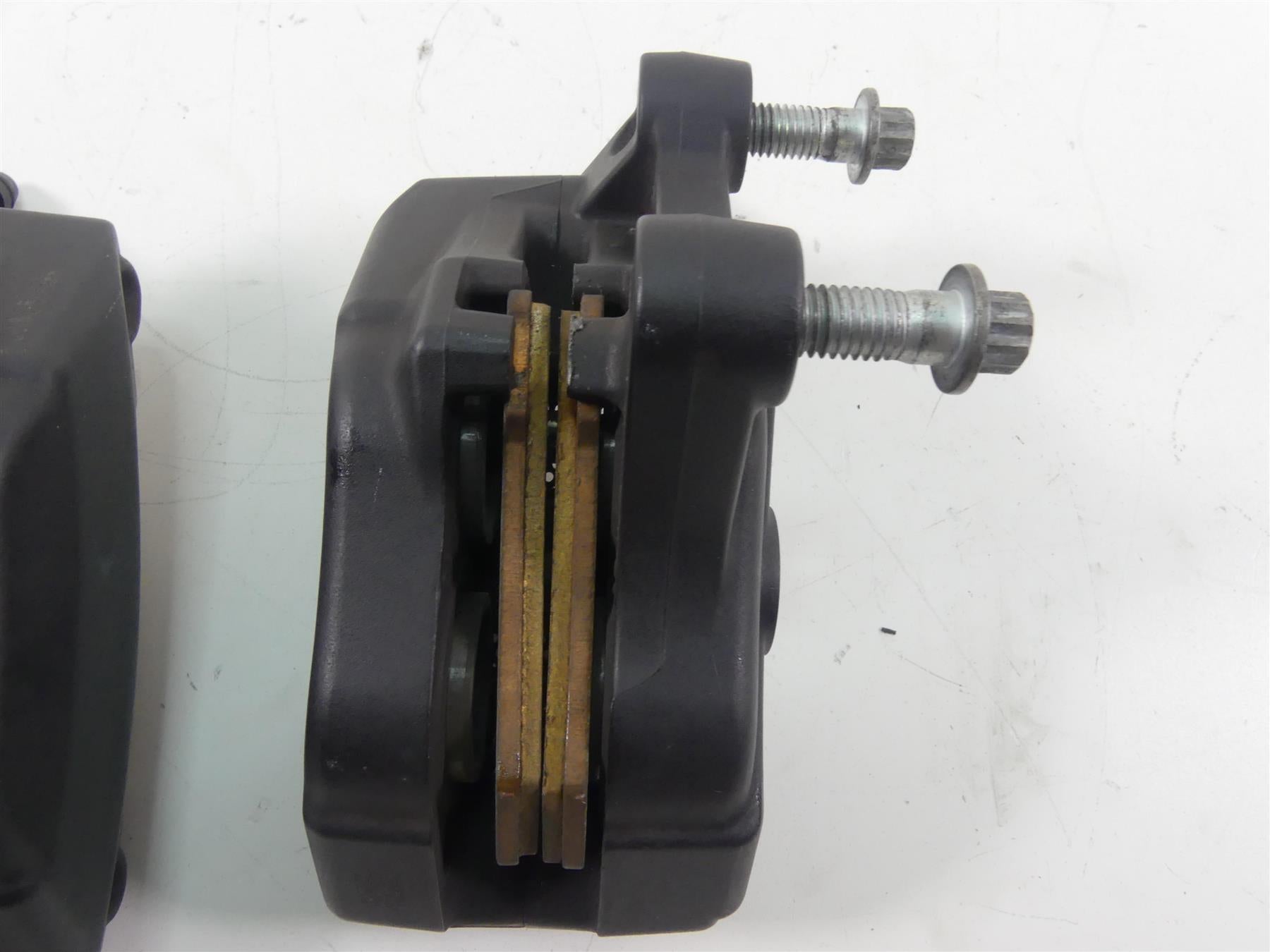 2011 Harley Touring FLTRU Road Glide Front Brake Caliper Set 43027-08 44023-08 {{ shop.shopifyCountryName }} - Mototech271