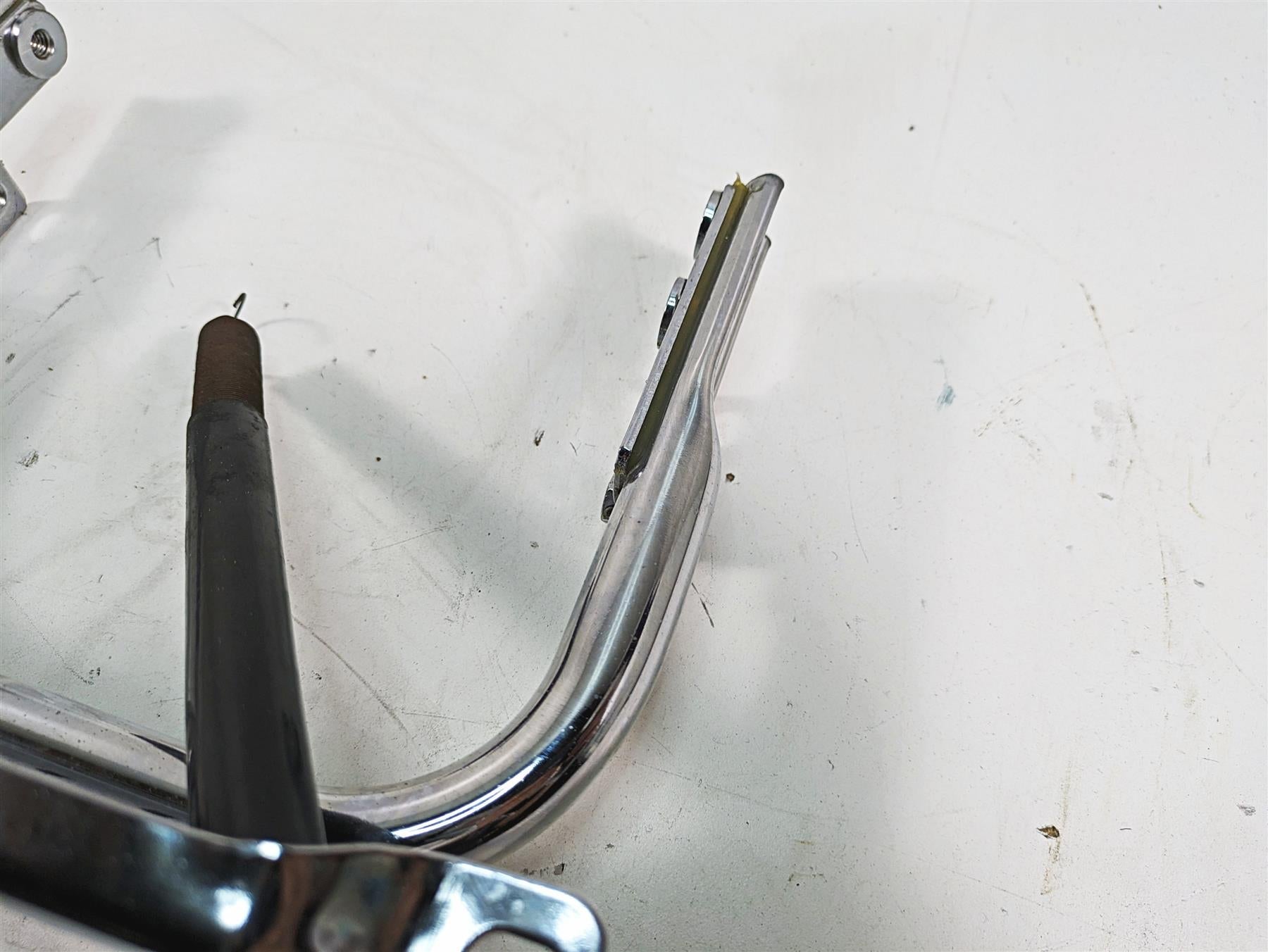 2006 Harley Touring FLHTCUI Electra Glide Rear Frame Guard Plate Holder 53422-97 {{ shop.shopifyCountryName }} - Mototech271