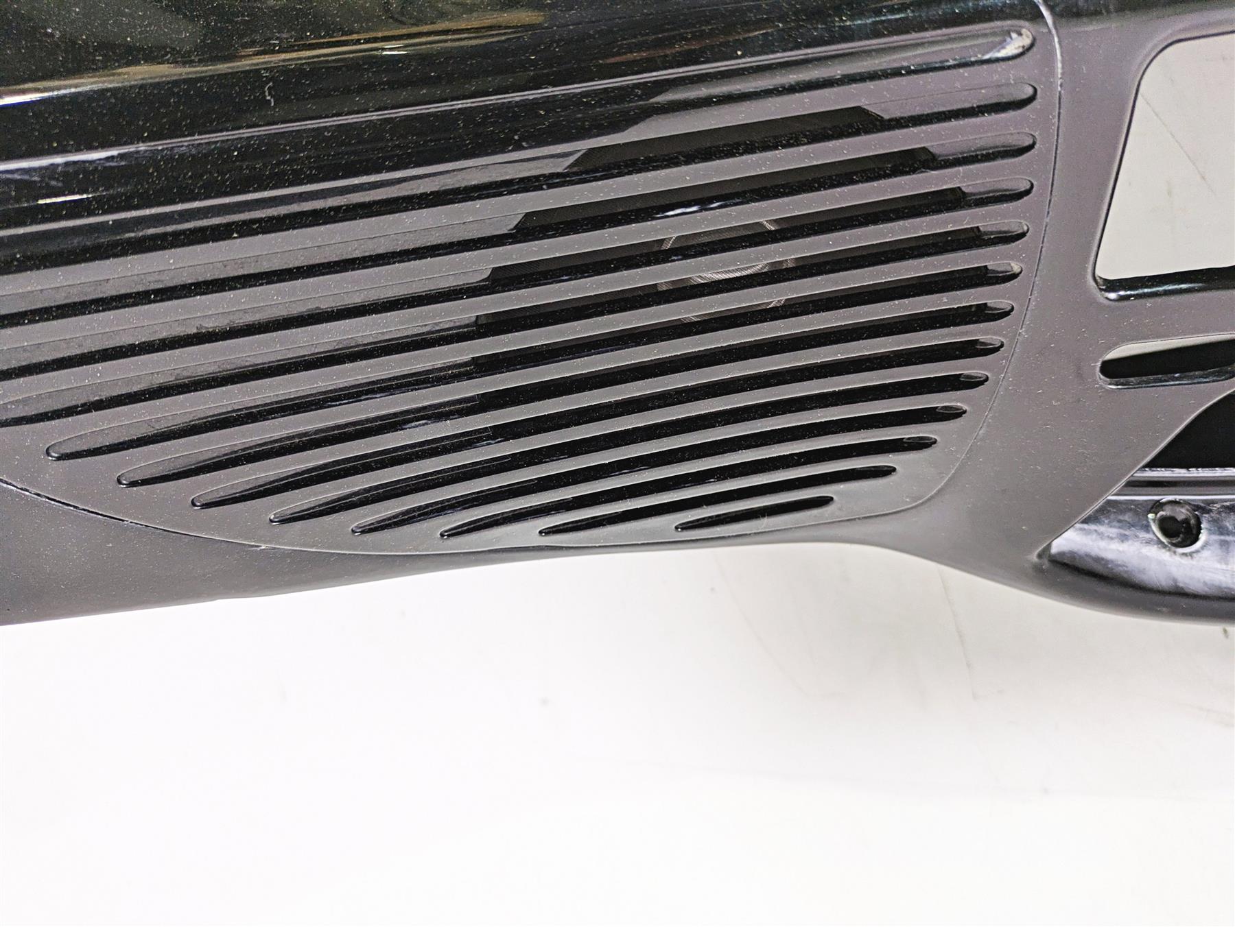 2004 Yamaha XVZ1300 Royal Star Inner Front Fairing Cover 4XY-28350-00-P7 {{ shop.shopifyCountryName }} - Mototech271